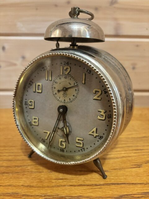 Junghans’in paraslaji-herättäjä, toimii, 40€
